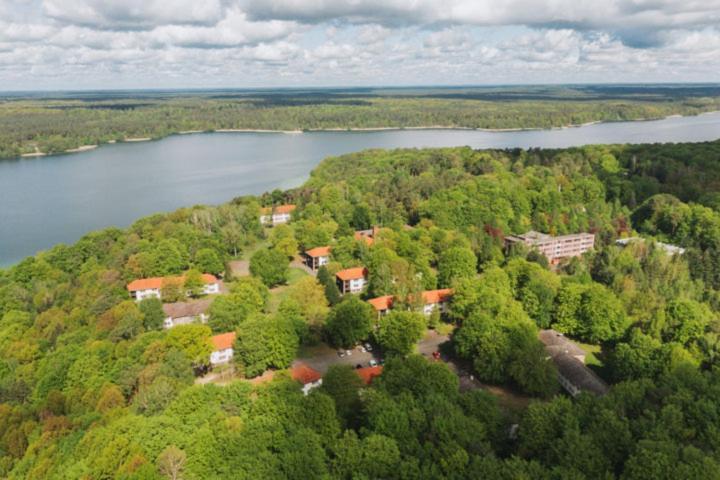 Budget Seezeit-Resort Am Werbellinsee Altenhof  Экстерьер фото